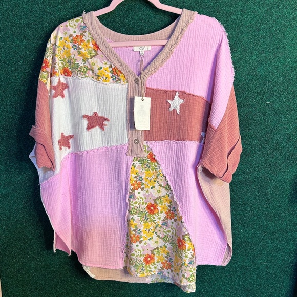 Easel Tops - 031 NWT Easel Star Patchwork Gauze Mineral Washed Top Shirt ⭐️